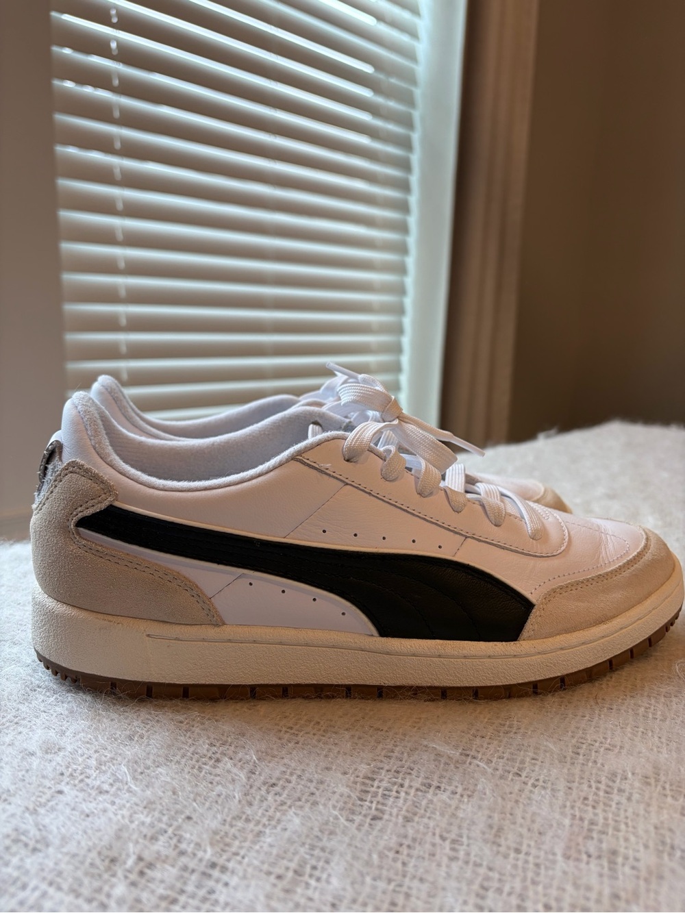 Puma Premier Court Archive  white/ black Shoes EUC SZ 9.5 men’s